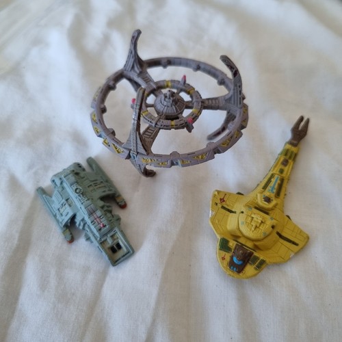 Star trek deep space - trek:,